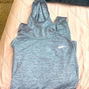 large nike drifit pullover
